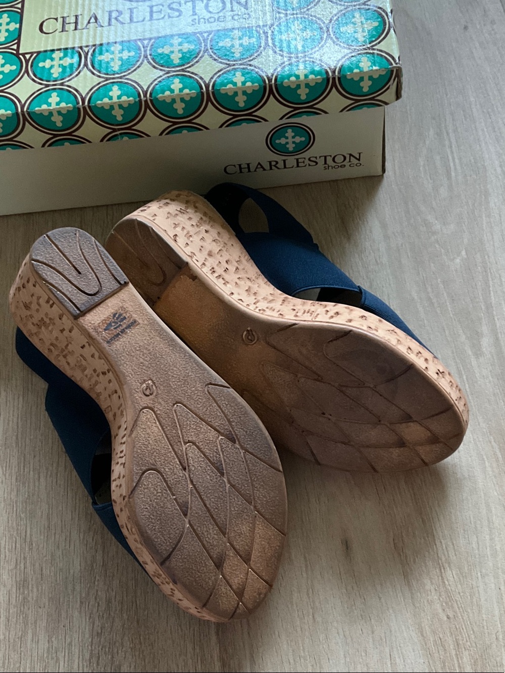 CHARLESTON SHOE CO. MED Platform Wedge Sandals - Picture 4 of 4